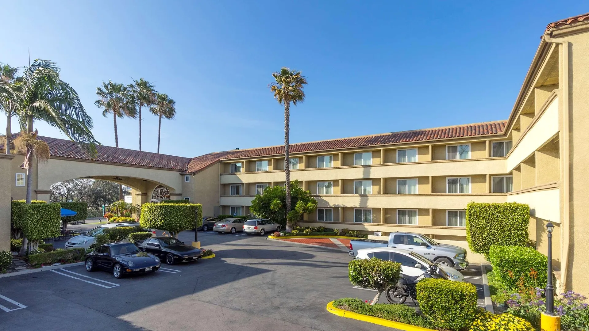 Best Western Plus Newport Mesa Inn Costa Mesa 3*,  USA