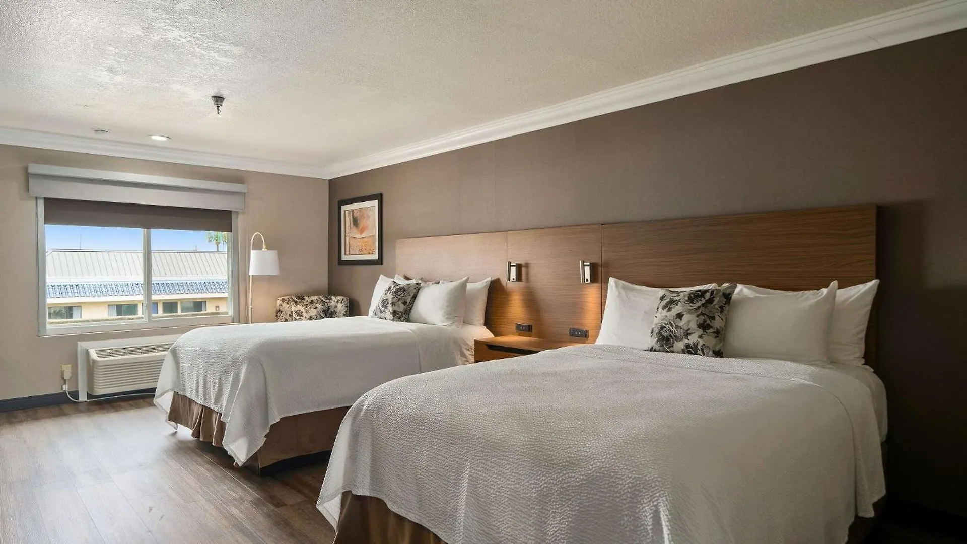 Best Western Plus Newport Mesa Inn Costa Mesa