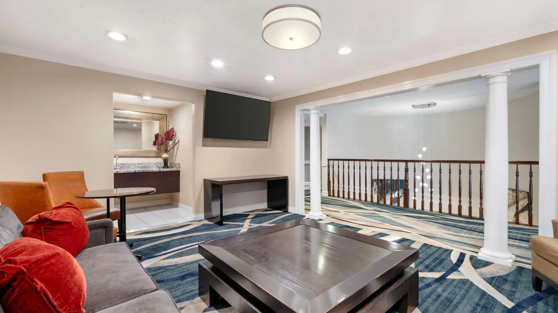 Best Western Plus Newport Mesa Inn Costa Mesa 3*,